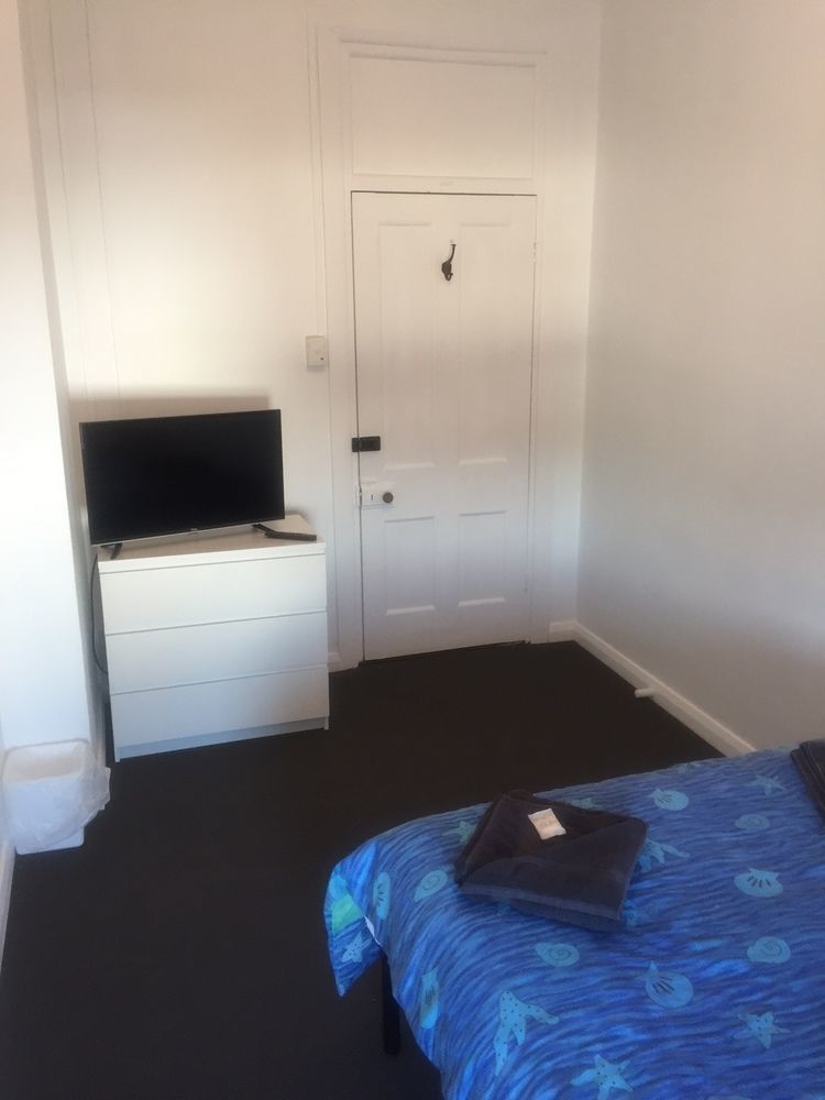 Crown Inn Hotel Kingston Se Zewnętrze zdjęcie